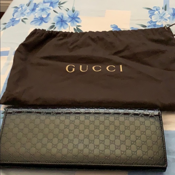 Gucci Handbags - authentic gucci clutch